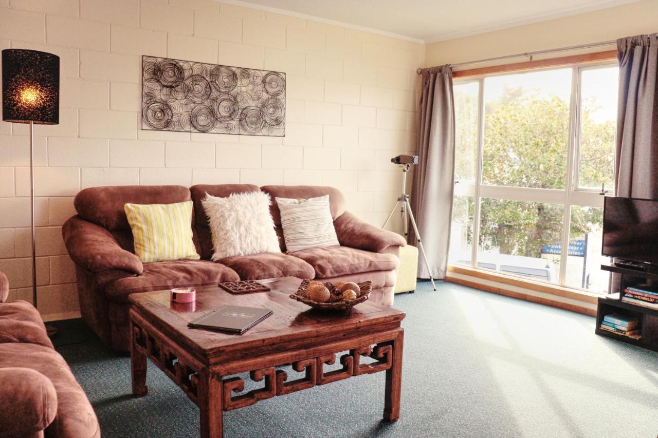 Al Louise Accommodation Mangonui Bagian luar foto