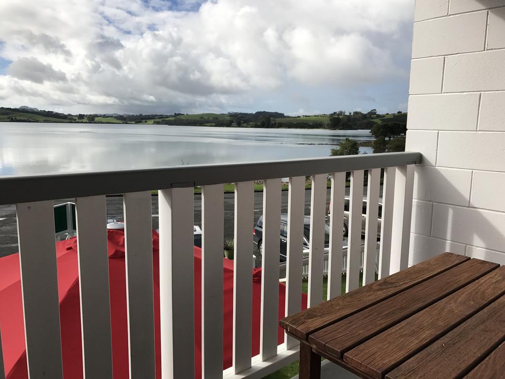 Al Louise Accommodation Mangonui Bagian luar foto